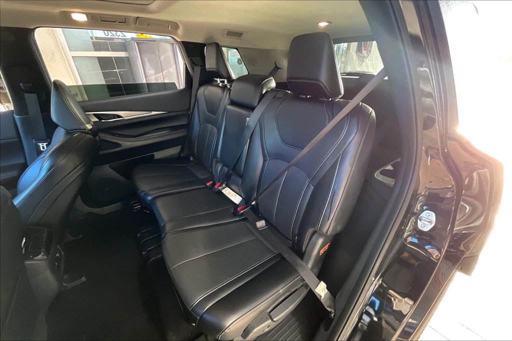 Used 2024 INFINITI QX60 Luxe AWD/4WD image 14