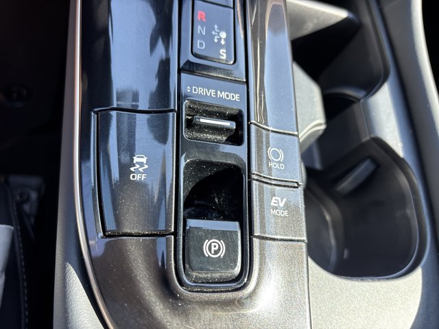 Used 2025 Toyota Crown Signia w/ Advanced Technology Package AWD/4WD image 45