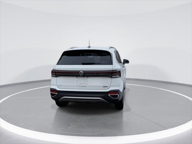Used 2025 Volkswagen Taos SE image 7