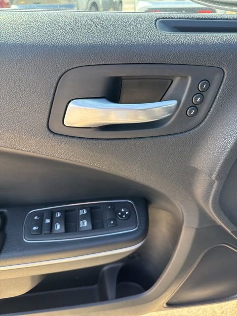 Used 2022 Dodge Charger SXT w/ Leather Interior Group RWD image 11