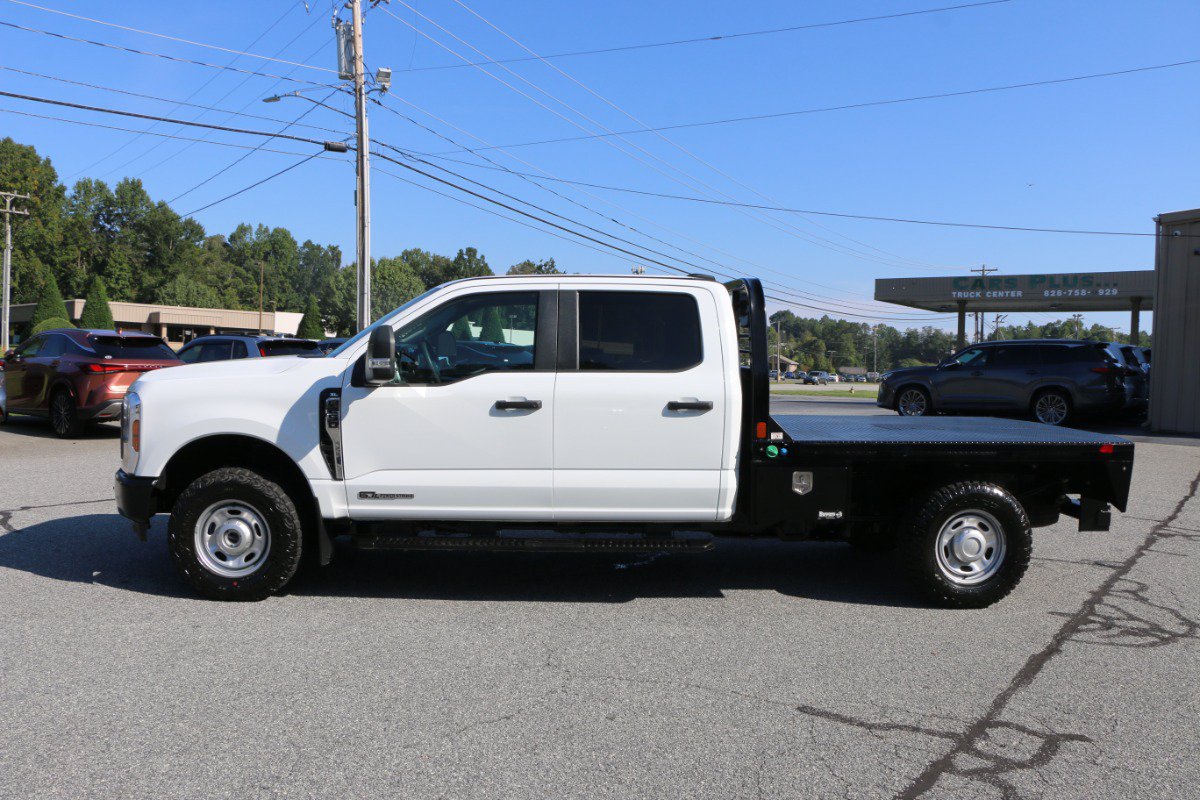 Used 2025 Ford F250 XL w/ XL Off-Road Package AWD/4WD image 2