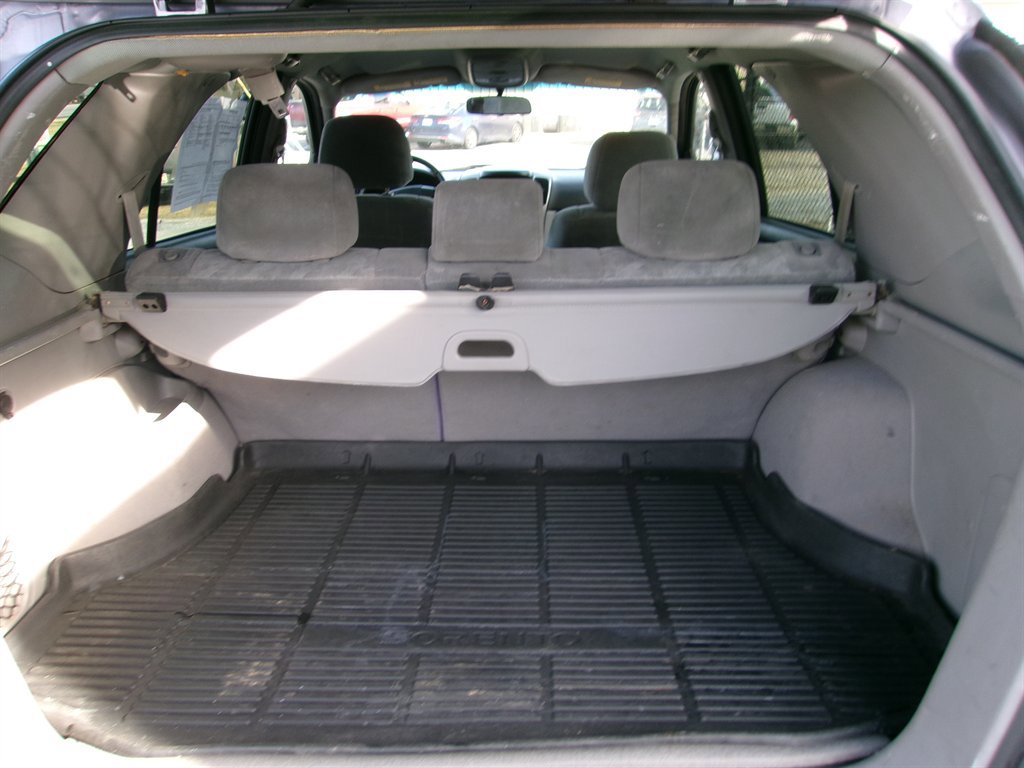 Used 2005 Kia Sorento EX image 15