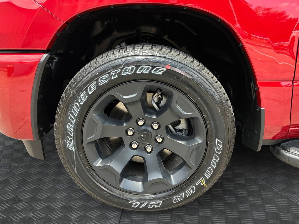 New 2026 RAM 1500 Express AWD/4WD image 23