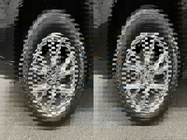 Certified 2023 Buick Enclave Essence w/ Experience Buick Package FWD image 33