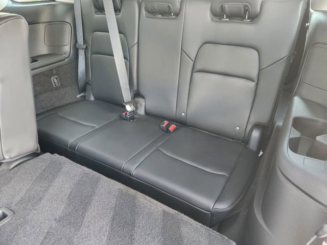 Certified 2025 Nissan Pathfinder SL image 26