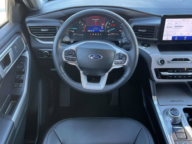 Used 2024 Ford Explorer XLT w/ Equipment Group 202A AWD/4WD image 18