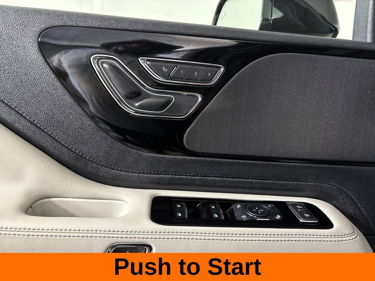 Used 2026 Lincoln Aviator 2WD image 12