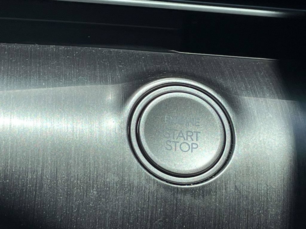 Used 2024 Hyundai Kona SEL AWD/4WD image 31