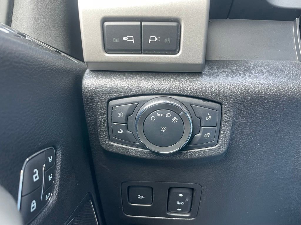 Used 2021 Ford F350 Lariat w/ Tremor Off-Road Package AWD/4WD image 47