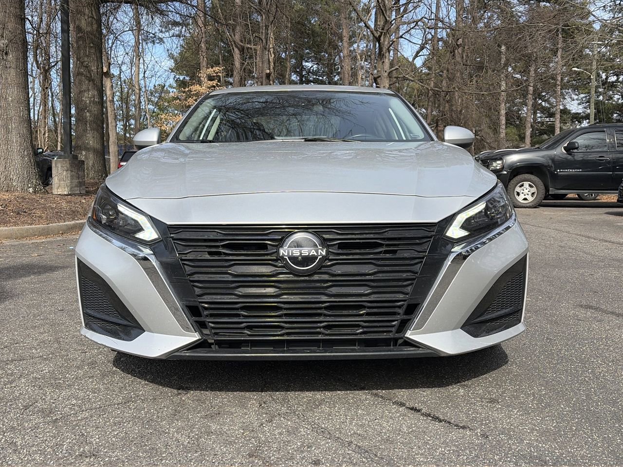 Used 2024 Nissan Altima 2.5 SV w/ SV Premium Package image 8