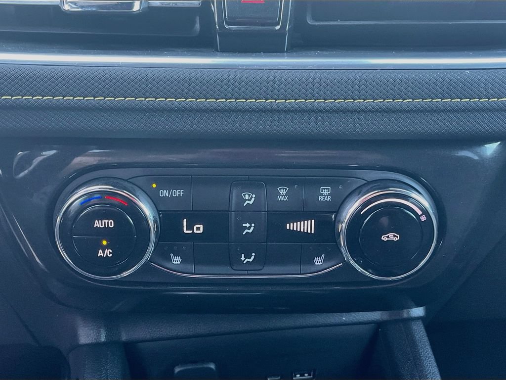 Used 2025 Chevrolet TrailBlazer ACTIV w/ Convenience Package FWD image 15