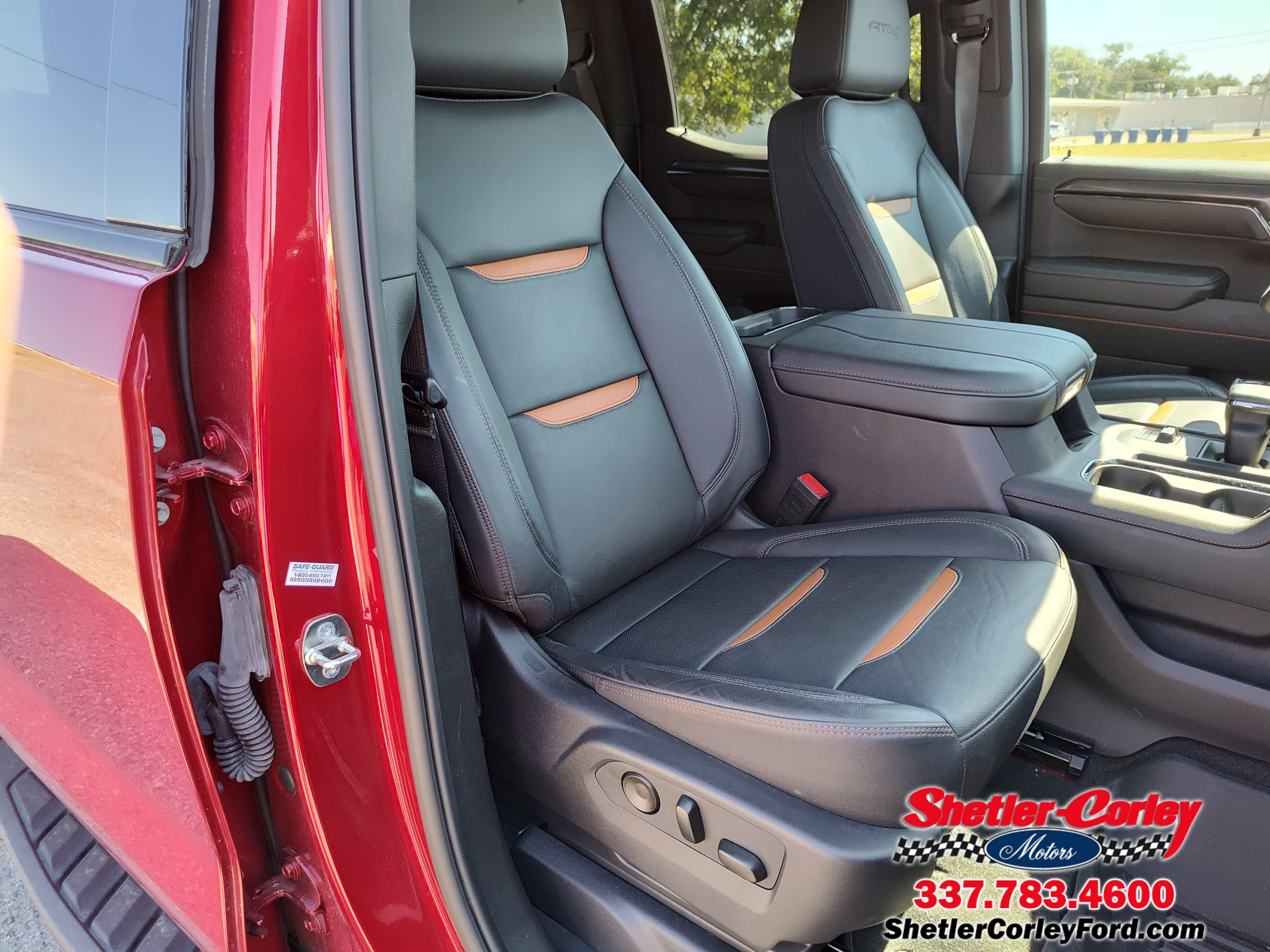 Used 2024 GMC Sierra 1500 AT4 w/ Technology Package image 23