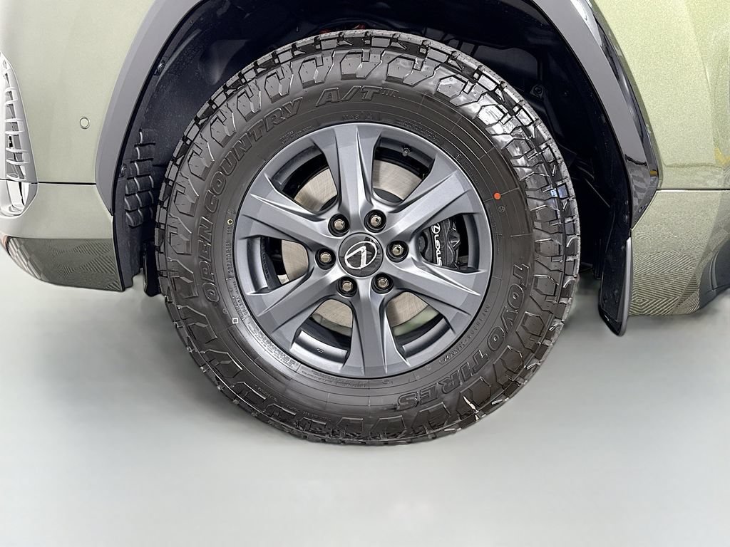 New 2026 Lexus LX 700h Overtrail AWD/4WD image 23