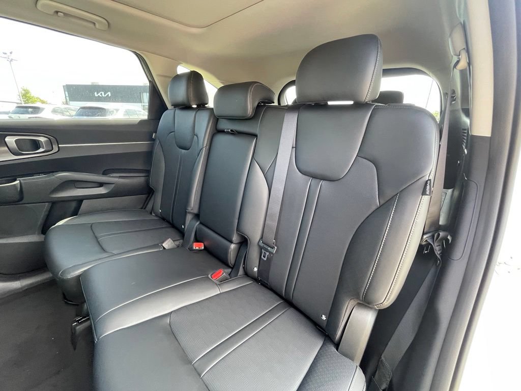 New 2026 Kia Sorento S w/ S Panoramic Sunroof Package FWD image 26