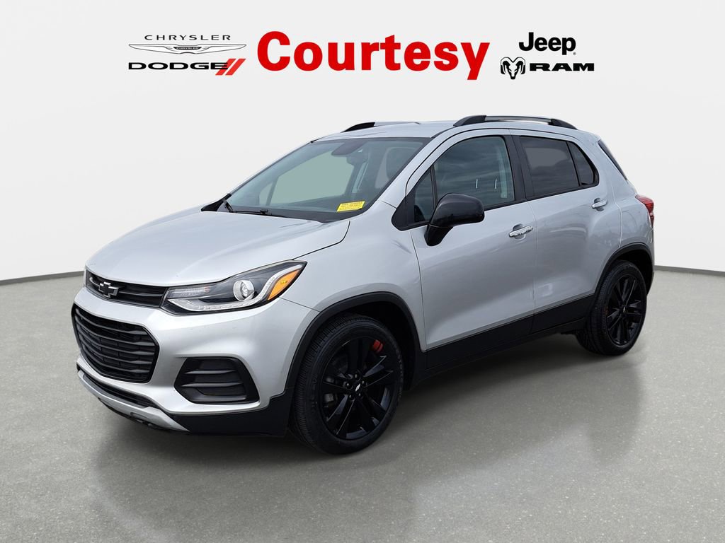 Used 2018 Chevrolet Trax LT w/ Redline Edition image 9