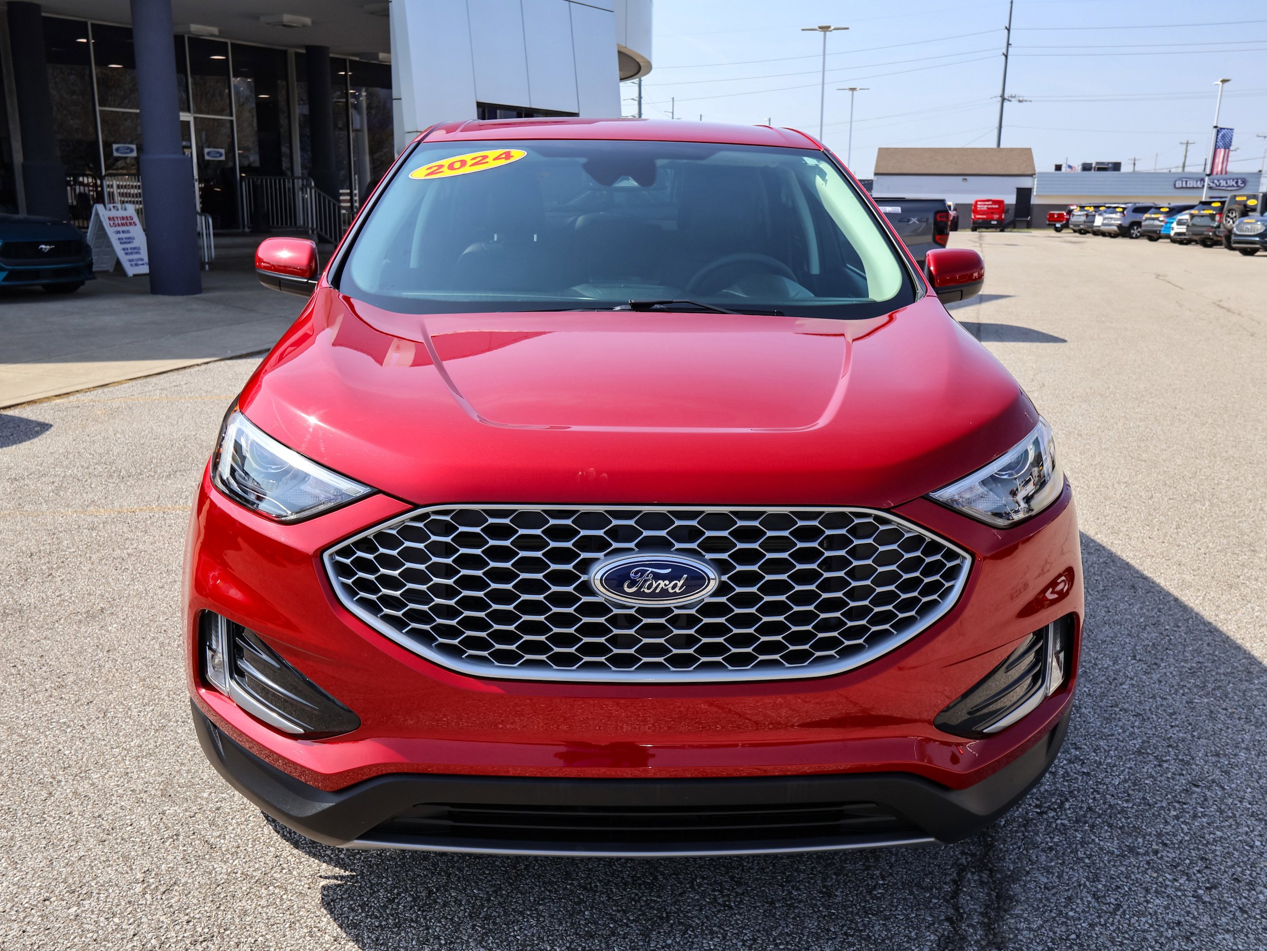 Used 2024 Ford Edge SEL w/ Convenience Package AWD/4WD image 8