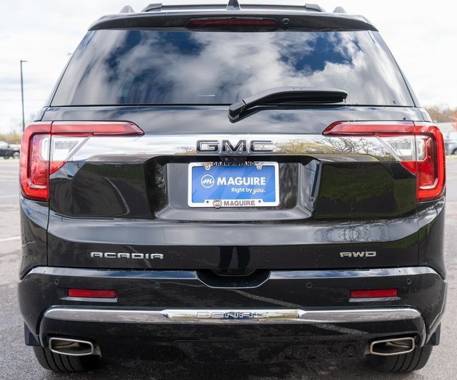 Used 2023 GMC Acadia Denali w/ Black Diamond Edition image 7