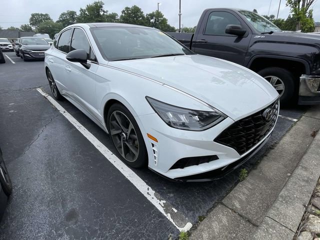 Used 2023 Hyundai Sonata SEL Plus FWD image 1
