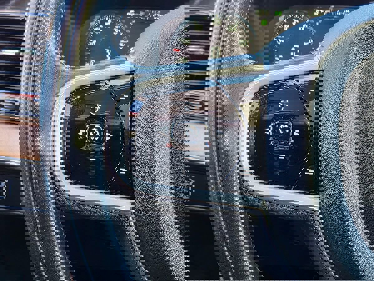 Used 2019 Volvo XC90 T6 Inscription w/ Protection Package Premier image 37