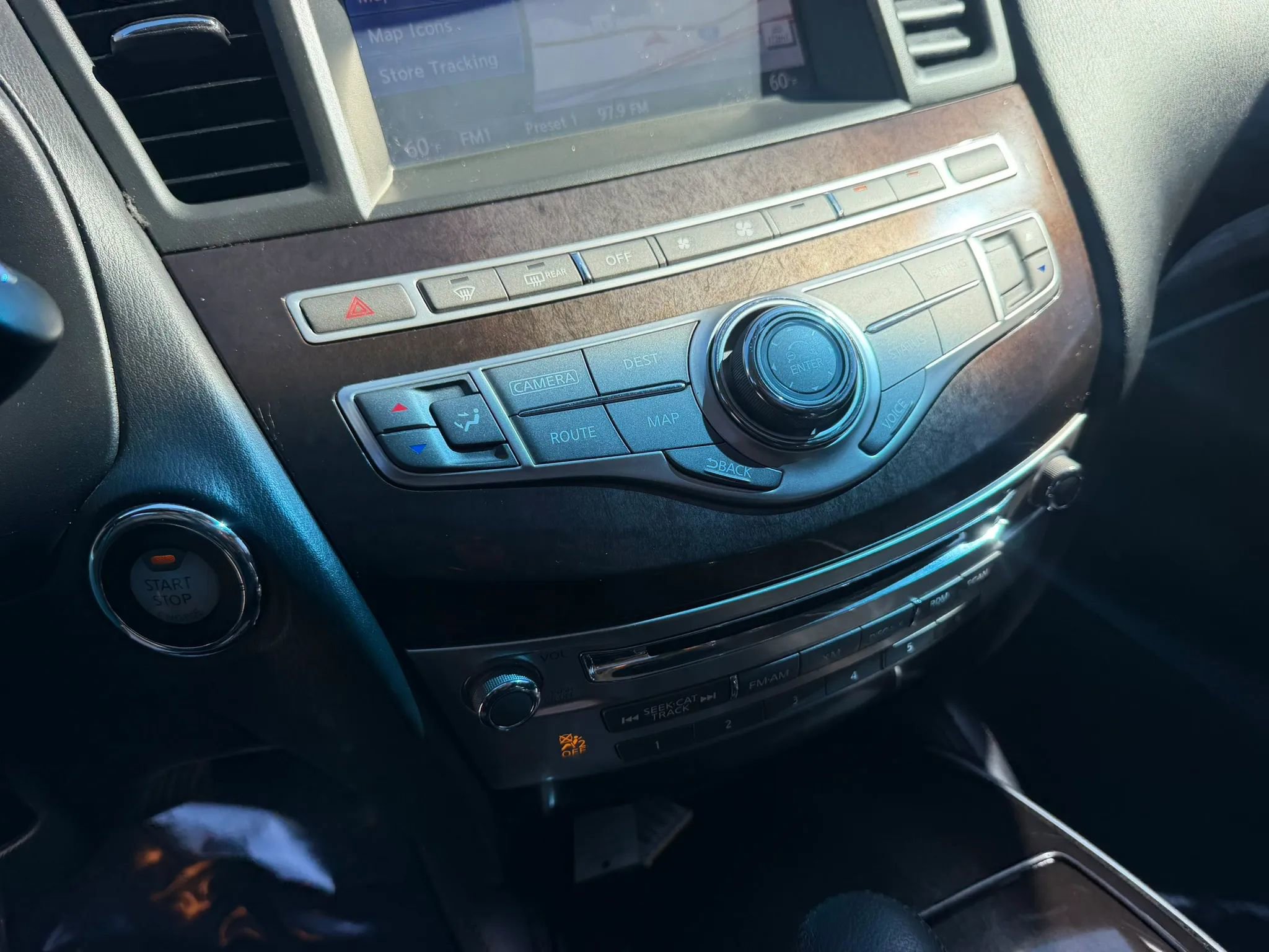 Used 2014 INFINITI QX60 AWD w/ Premium Plus Package image 28