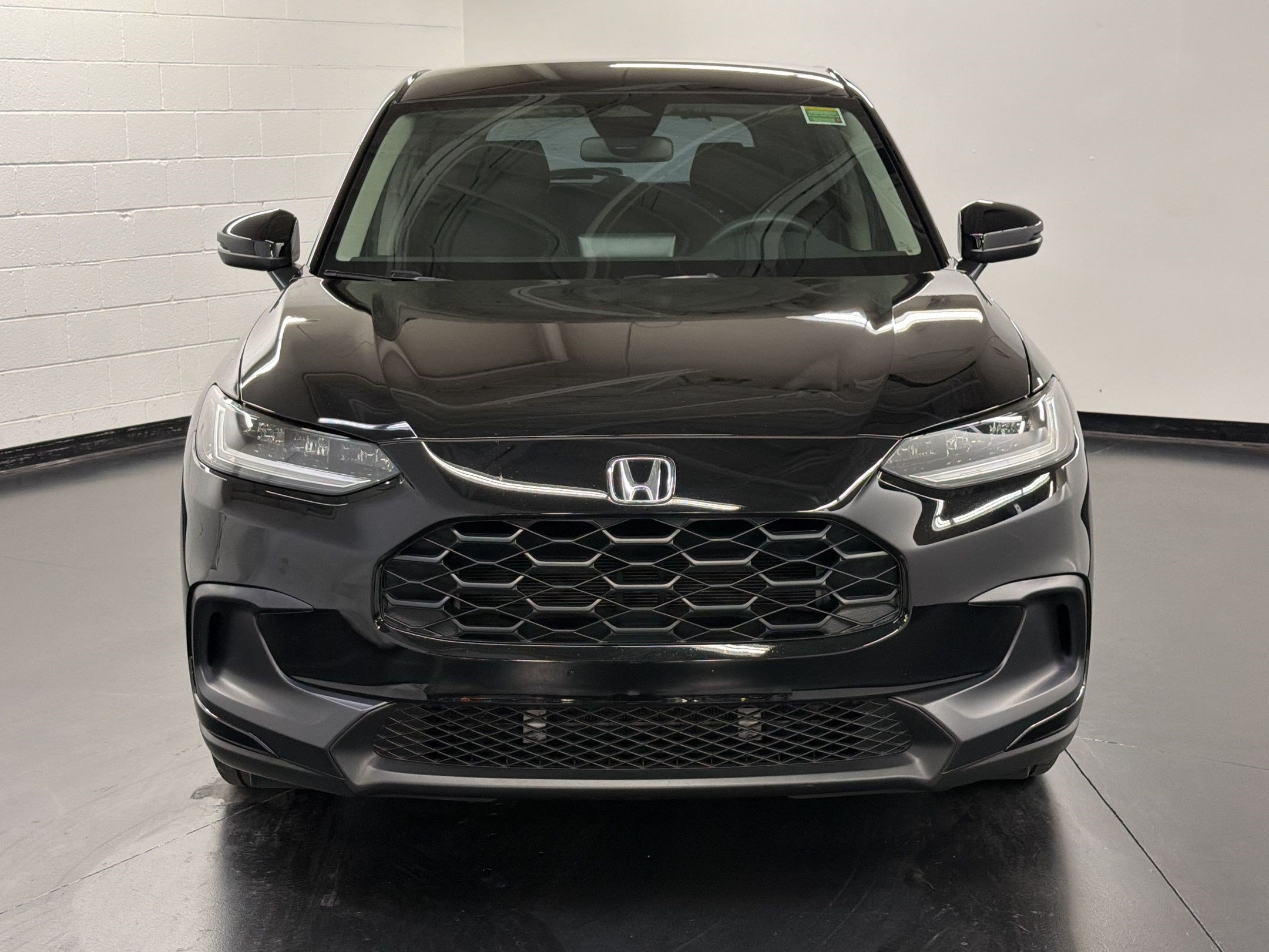 Certified 2025 Honda HR-V LX image 6