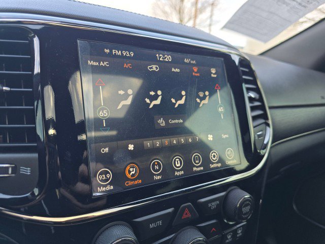 Used 2020 Jeep Grand Cherokee High Altitude AWD/4WD image 35