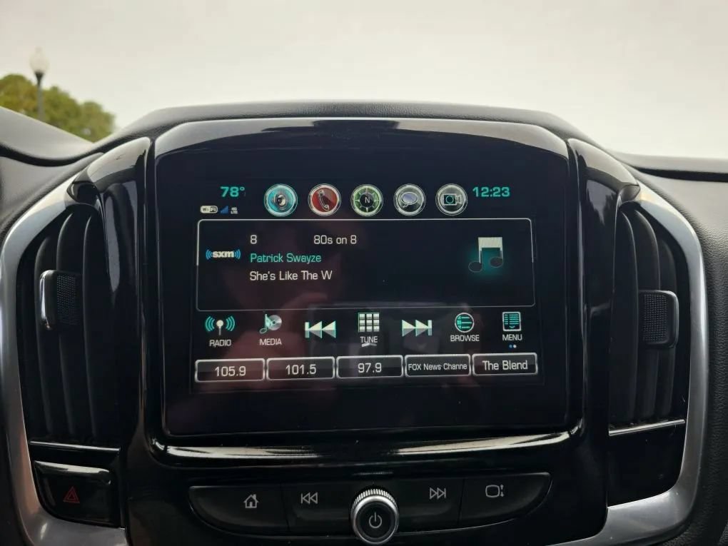 Used 2019 Chevrolet Traverse LT w/ LT Premium Package AWD/4WD image 28