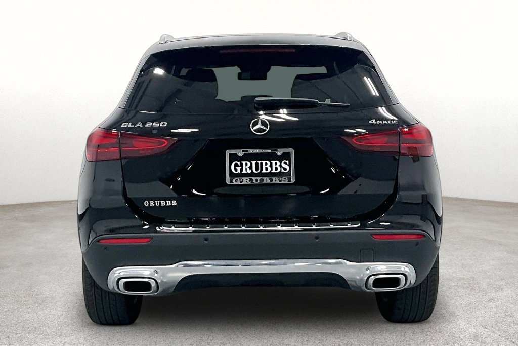 Used 2025 Mercedes-Benz GLA 250 4MATIC image 4