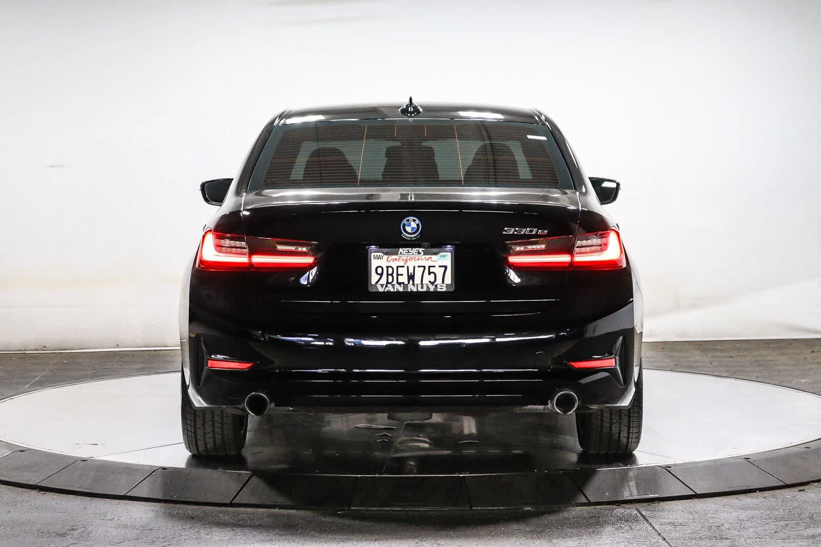 Used 2022 BMW 330e RWD image 3