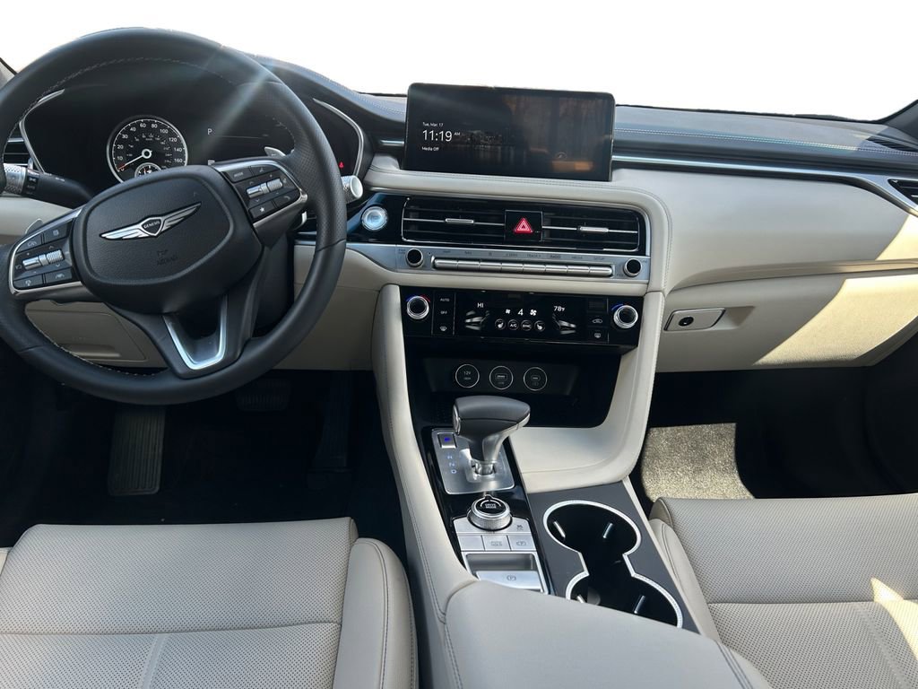 Used 2026 Genesis G70 2.5T image 10
