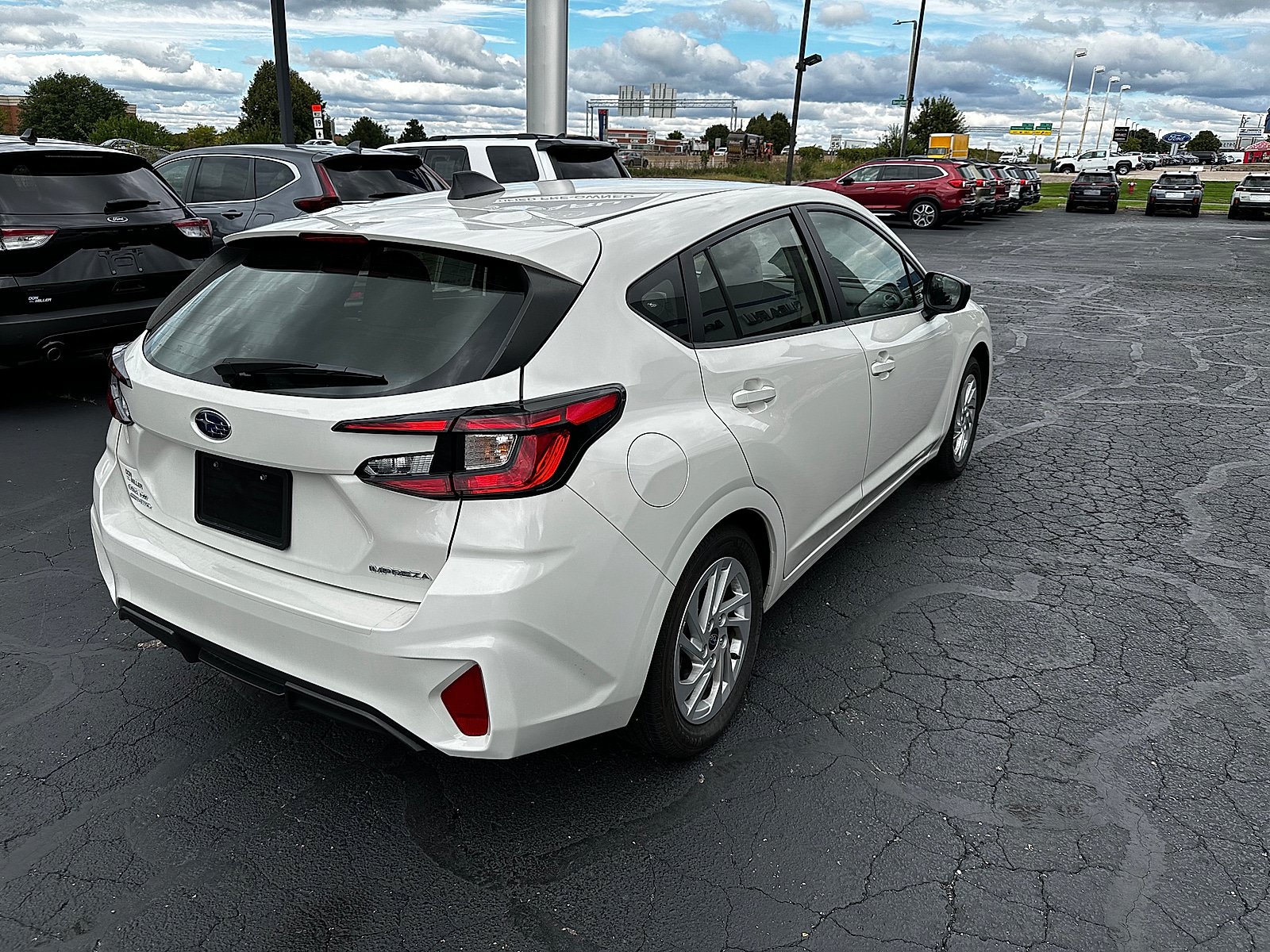 Certified 2024 Subaru Impreza 2.0i AWD/4WD image 3