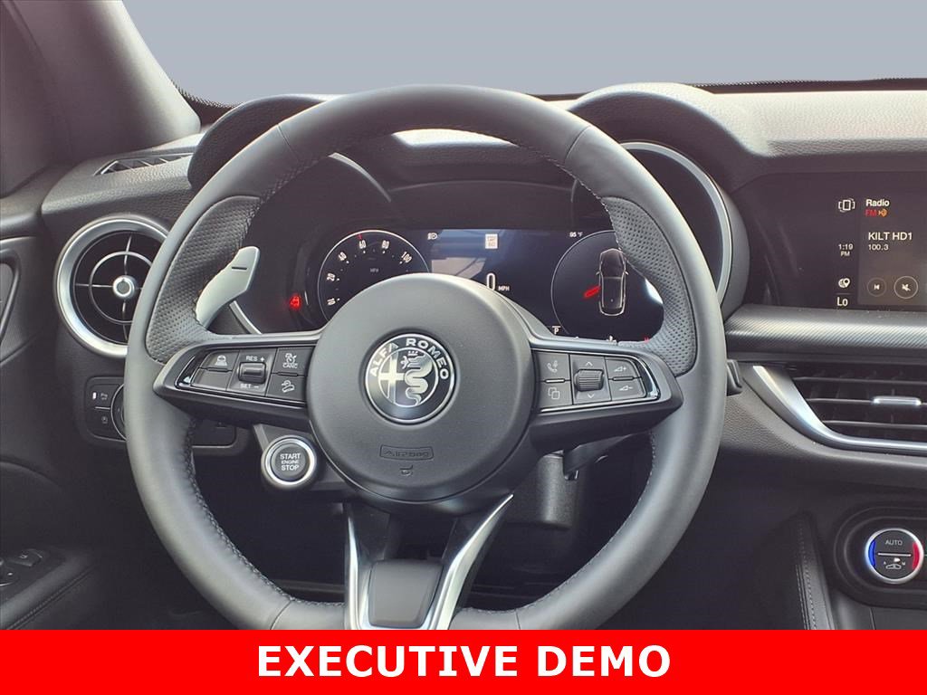 New 2025 Alfa Romeo Stelvio Sprint image 12