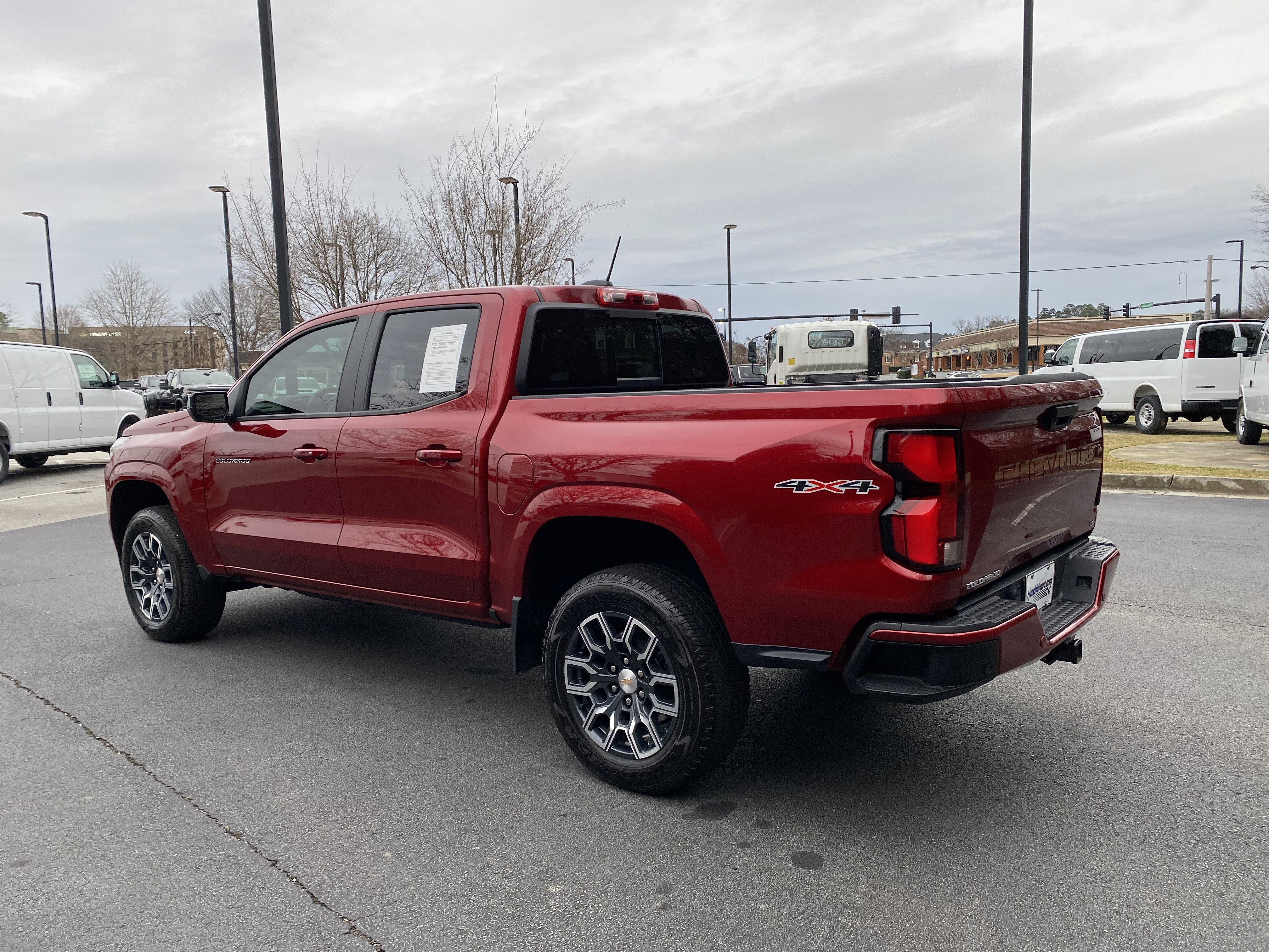 Used 2023 Chevrolet Colorado LT w/ LT Convenience Package III image 7