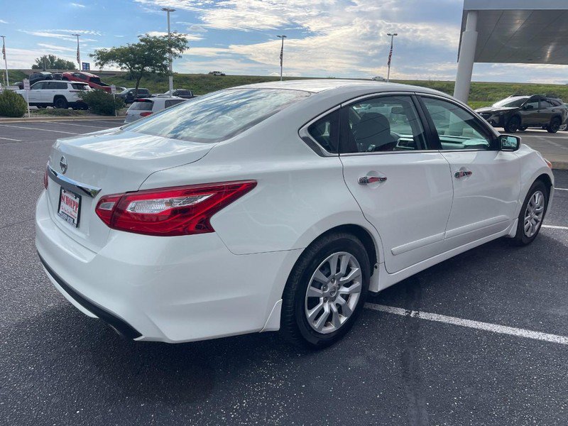 Used 2017 Nissan Altima 2.5 S w/ Power Driver Seat Package FWD image 3