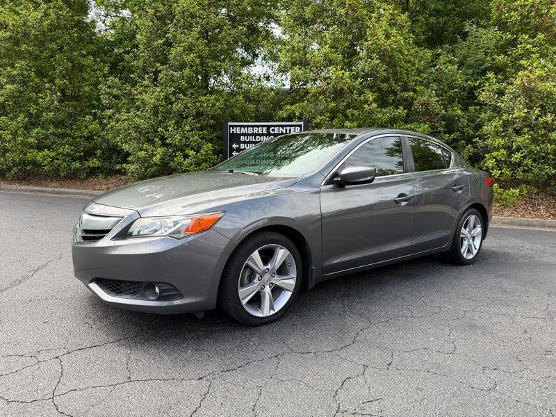 Used 2013 Acura ILX w/ Technology Package FWD image 3