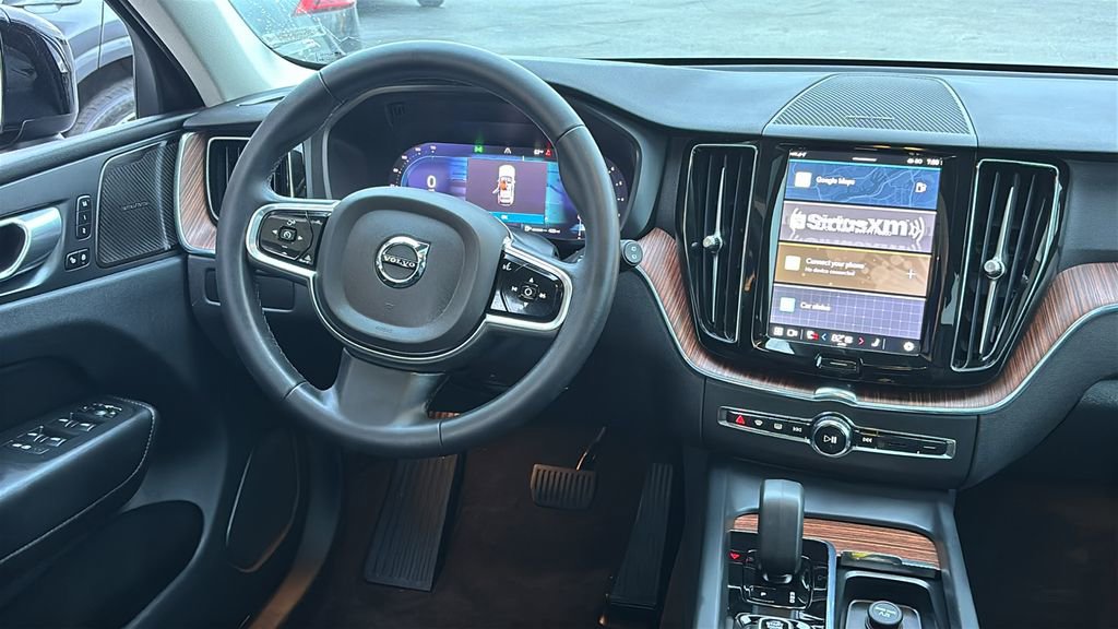 Used 2024 Volvo XC60 B5 Plus w/ Protection Package Premier image 7