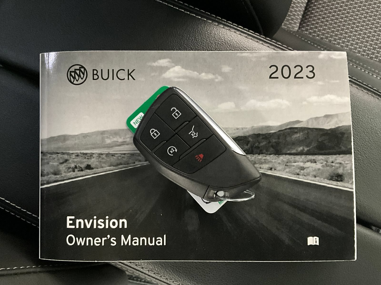 Used 2023 Buick Envision Preferred w/ Sport Touring Package AWD/4WD image 14