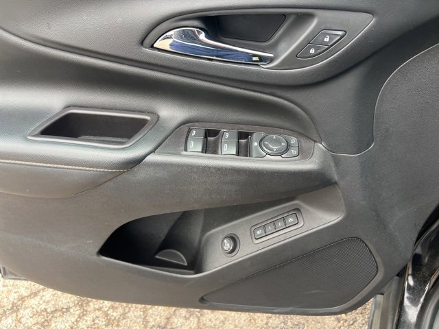 Used 2020 Chevrolet Equinox Premier w/ Premier Redline Edition image 11