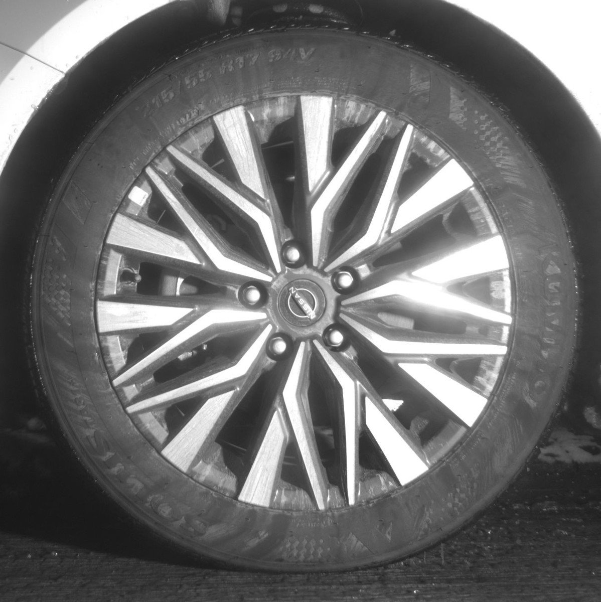 Used 2025 Nissan Altima 2.5 SV FWD image 12