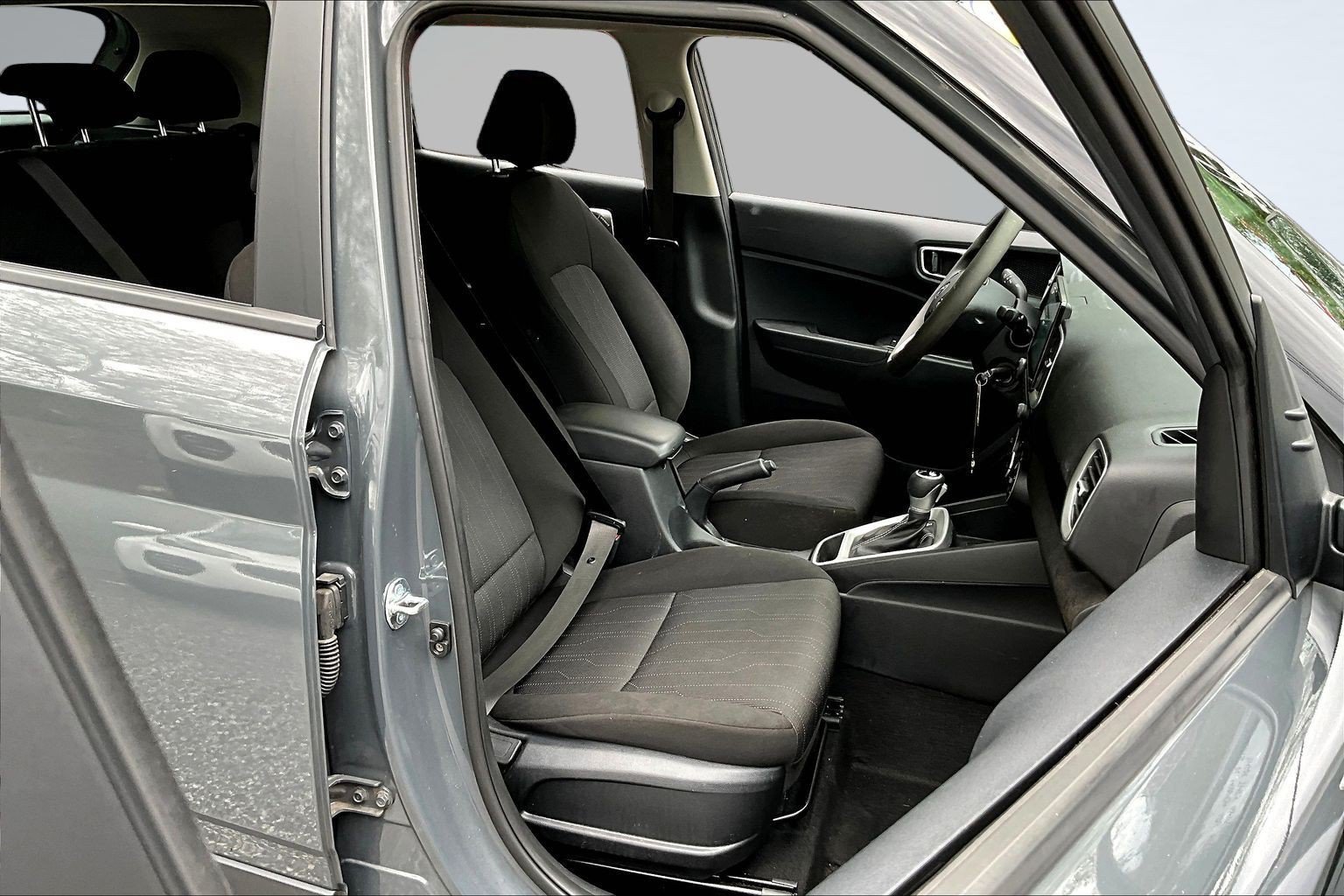 Used 2026 Hyundai Venue SE FWD image 23