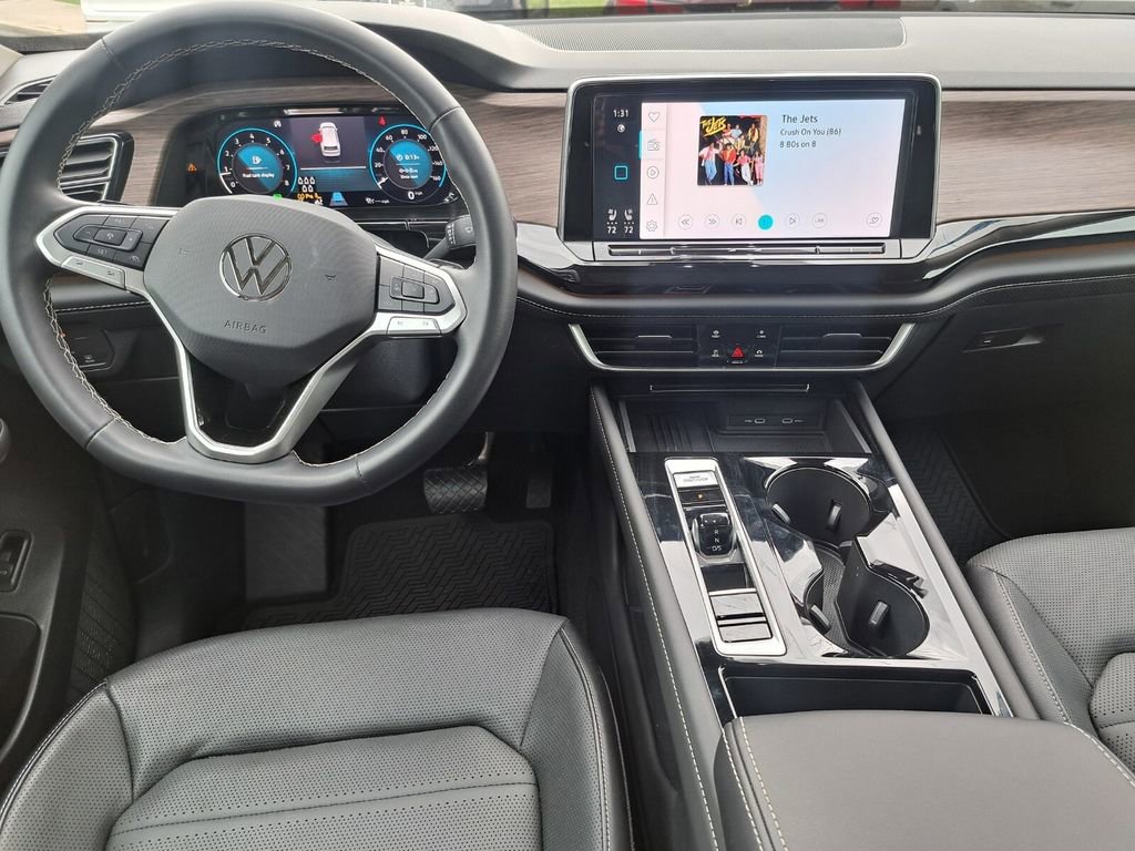 Used 2025 Volkswagen Atlas SEL image 22