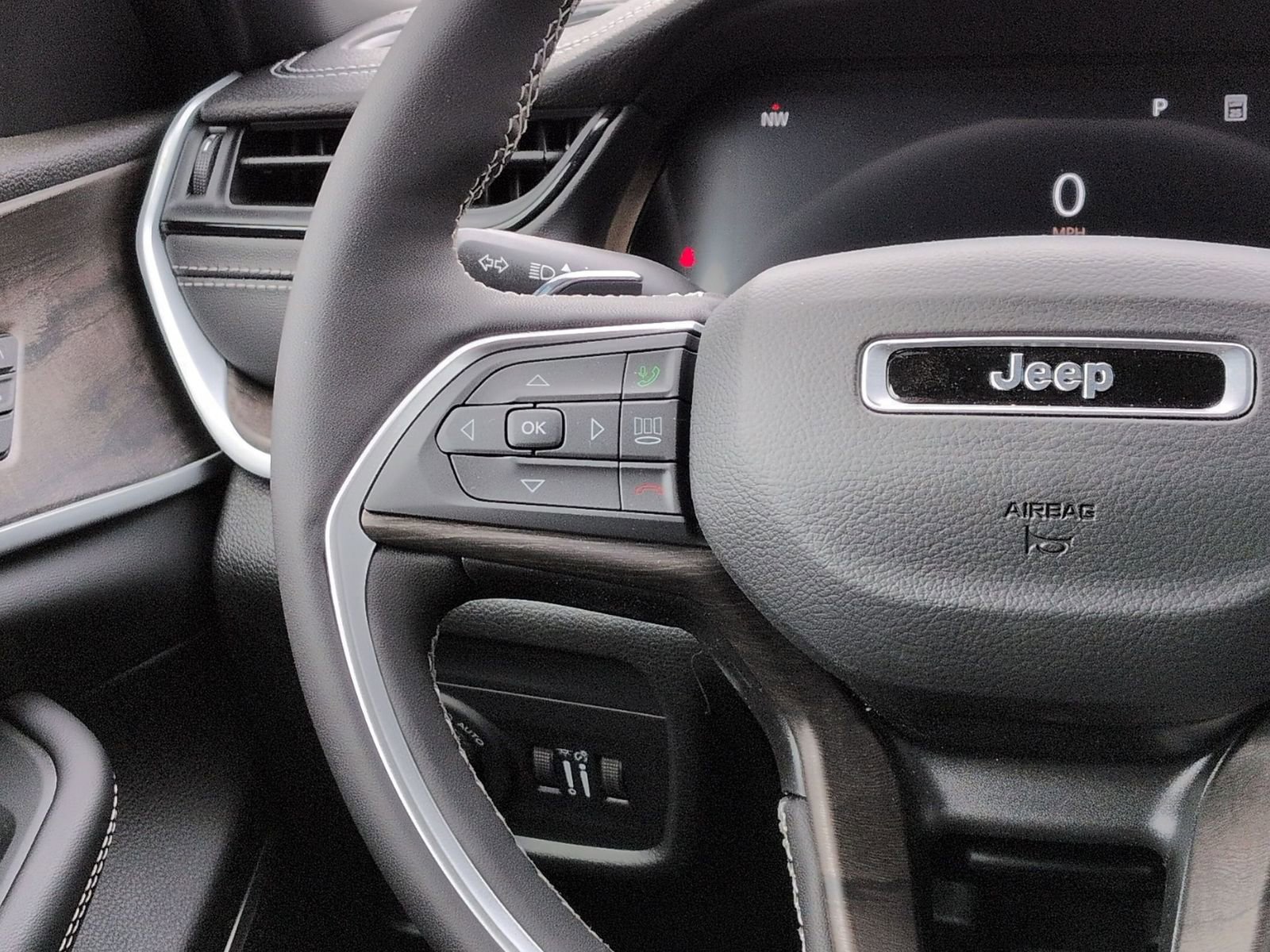 New 2026 Jeep Grand Cherokee Limited image 15