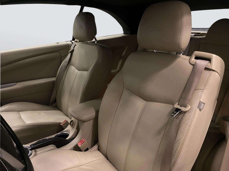 Used 2013 Chrysler 200 Limited FWD image 29