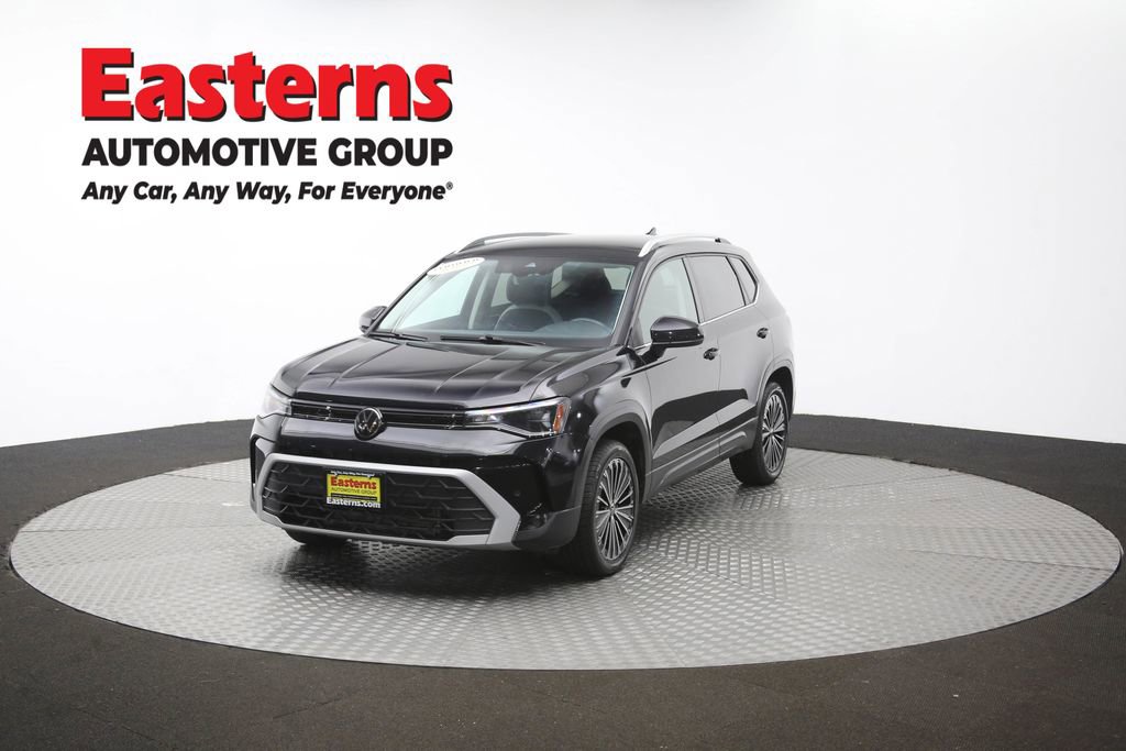 Used 2025 Volkswagen Taos SE FWD image 56