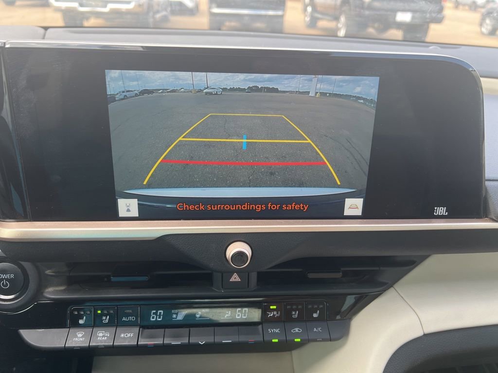 Used 2023 Toyota Crown Limited image 21