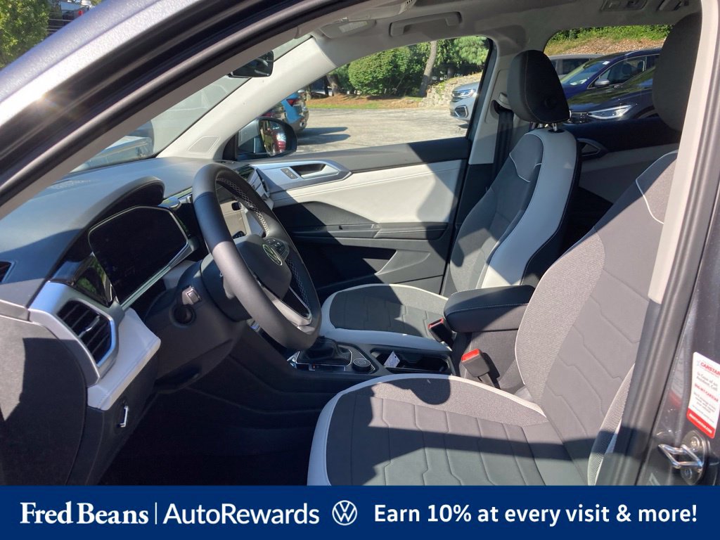 New 2026 Volkswagen Taos SE AWD/4WD image 14