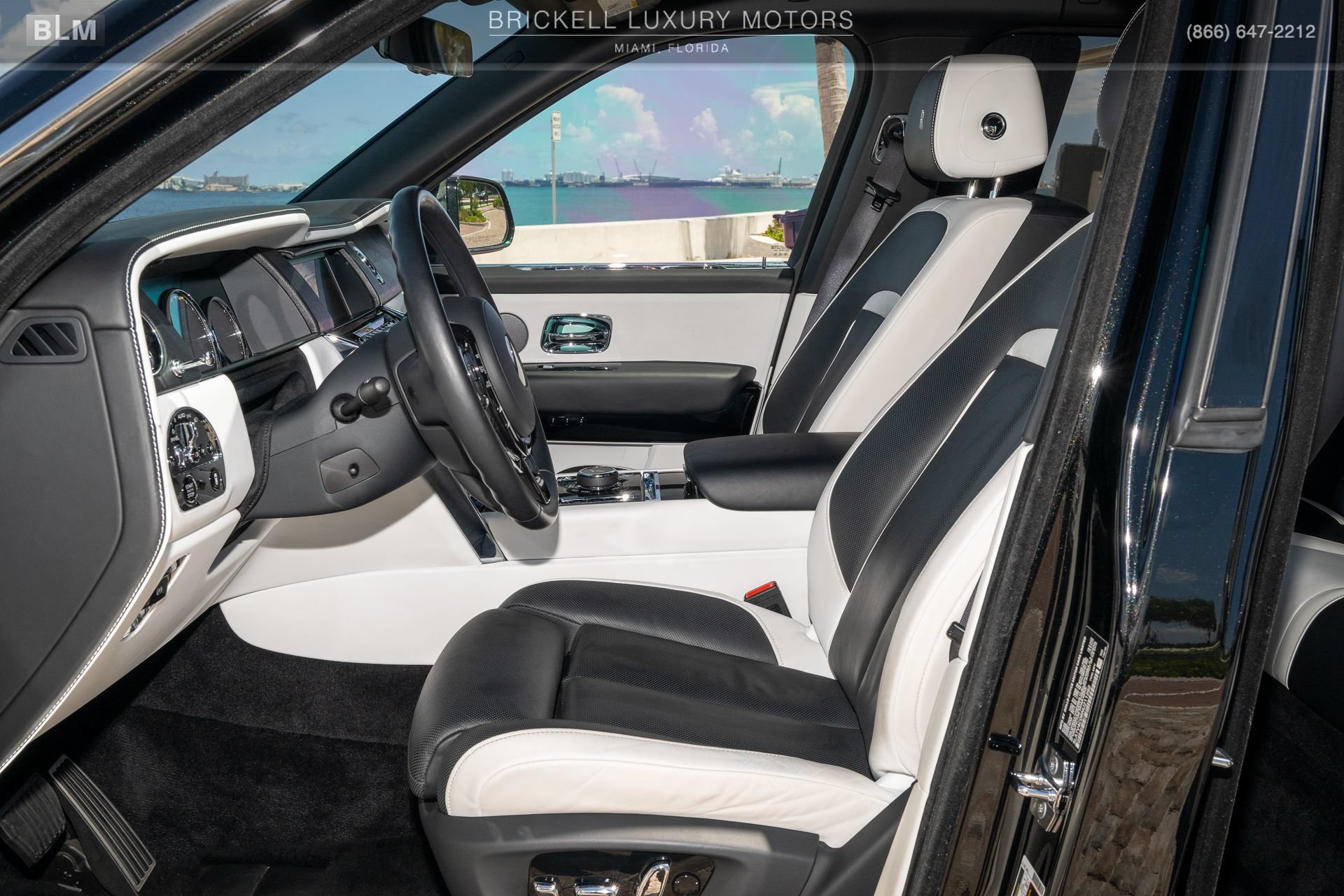 Used 2022 Rolls-Royce Cullinan AWD/4WD image 24