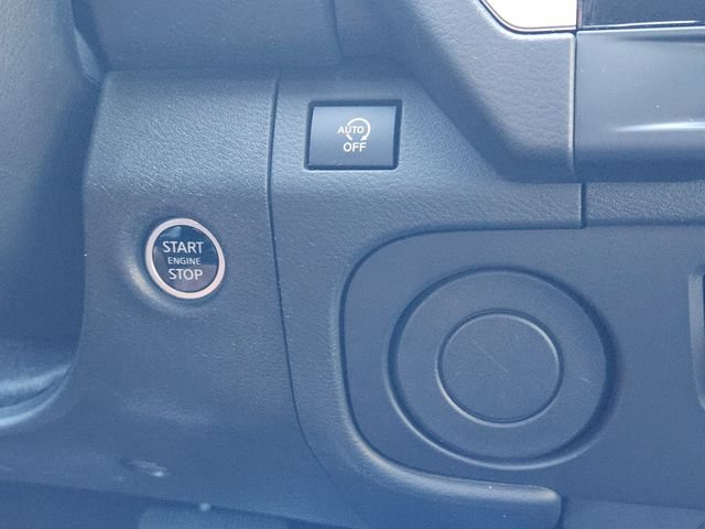 Used 2025 Nissan Frontier SV w/ SV Convenience Package RWD image 8