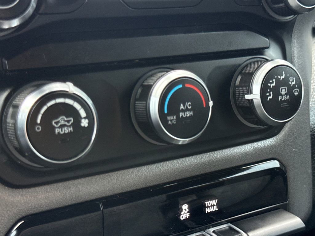 Used 2022 RAM 1500 Big Horn AWD/4WD image 31
