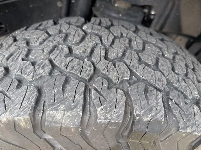 Used 2021 Jeep Wrangler Unlimited Rubicon 4xe w/ Cold Weather Group AWD/4WD image 17